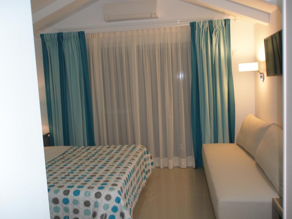 Whitesands Beach Resort Vráhu-part Szoba fotó