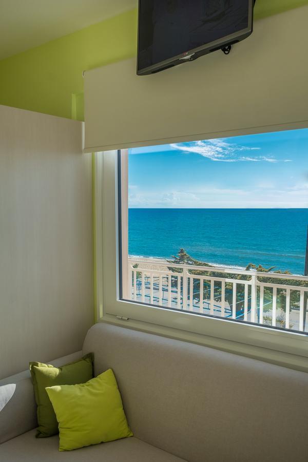 Whitesands Beach Resort Vráhu-part Kültér fotó